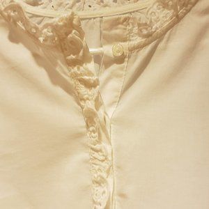 3/4 button eyelet Blouse